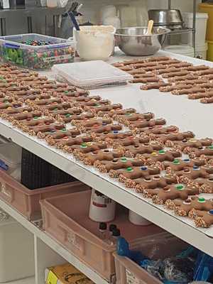 Hammer And Nail Bakery Cafe