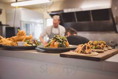 Founders Brewery & Cafe