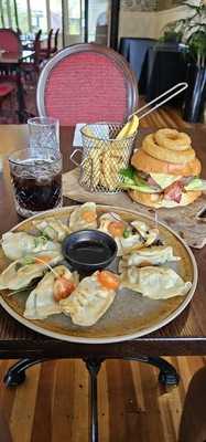 Duke's Bar & Restaurant