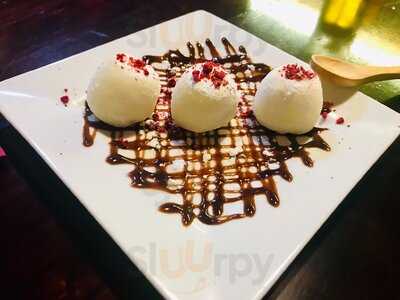 Tanuki Sushi & Sake Bar