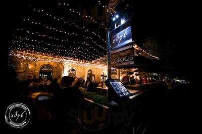 1876 Bar And Restaurant