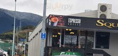 Squires Pub & Cafe Ltd