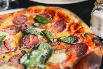 Archie's Restaurant And Pizzeria