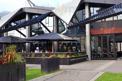 Karaka Cafe & Summer Bar