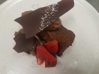 Saltwater Bar & Kitchen