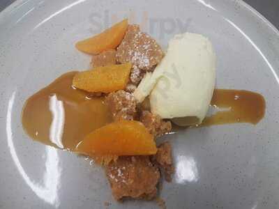 Saltwater Bar & Kitchen