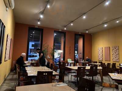 Himalayas Indian Restaurant