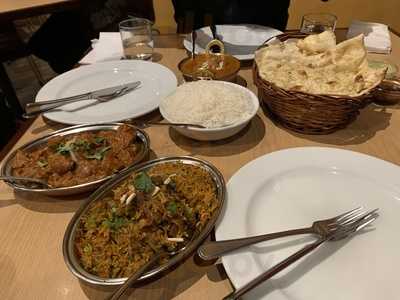 Himalayas Indian Restaurant