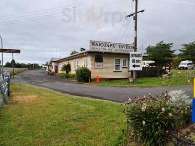 Wai-o-tapu Tavern