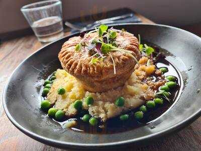 The Lookout Bar And Kitchen