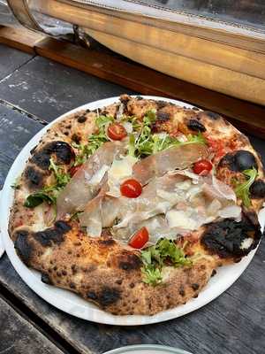 Dante's Pizzeria Napoletana