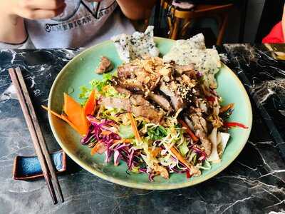 Saigon Van Grill Bar