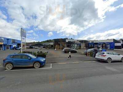 Tozzetti Nelson Cafe, Bar & Restaurant