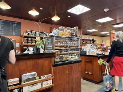 Pomeroy&#039;s Coffee &amp; Tea