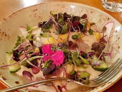 Pomelo Kitchen & Bar