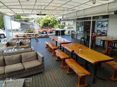 The Deck Tahuna
