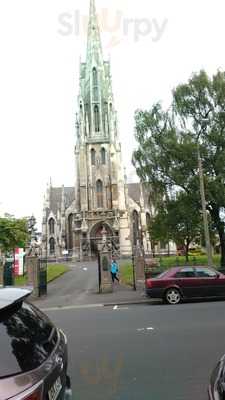 India Gate Restaurant & Bar