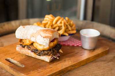 Rogue And Vagabond Craft Beer Bar