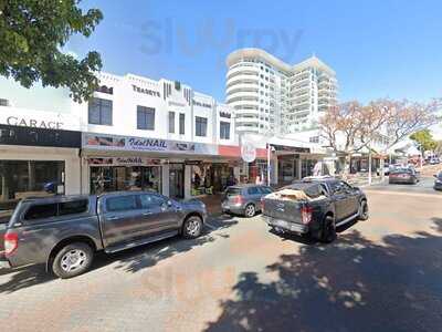 Pluto Juice Soup And Salad Bar