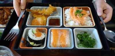 Hikari Sushi Bar & Japanese Cuisine