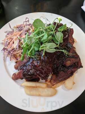 Oneforty Bar & Eatery