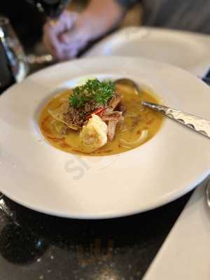 De Grand Thai Restaurant And Bar