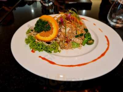 De Grand Thai Restaurant And Bar