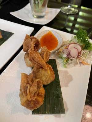 De Grand Thai Restaurant And Bar