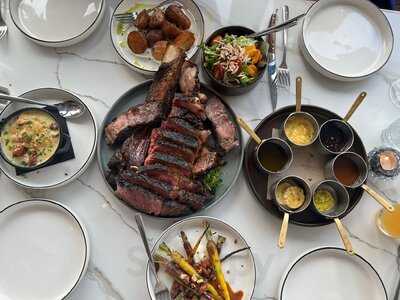 Foxglove Bar & Kitchen