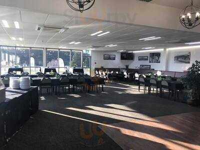 Village Green Cafe & Bar