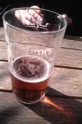 Gre3n Superfood & Juice Bar