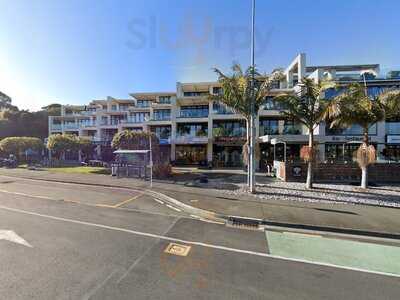 Gre3n Superfood & Juice Bar