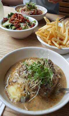 Bedford Soda & Liquor