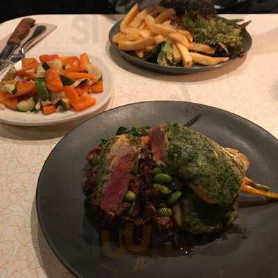 Southern Cross Garden Bar Restaurant