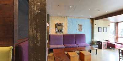 Southern Cross Garden Bar Restaurant