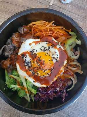 Mudan Tearoom & Eatery