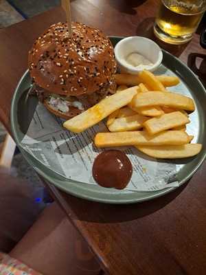 Florrie Mcgreals Irish Pub