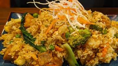 Nom Nom Kitchen Strowen