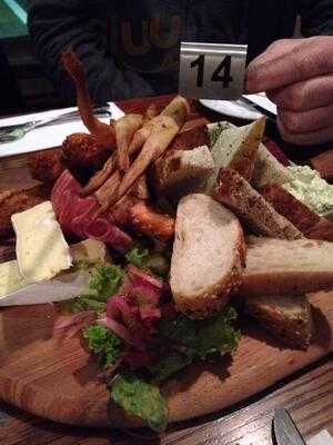 Merrin Street Brewery Bar