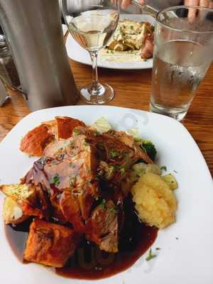 Merrin Street Brewery Bar