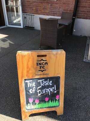 Zenders Cafe And Venue