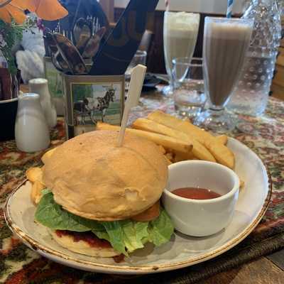 Zenders Cafe And Venue