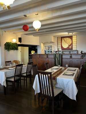 Tasty Tiny Thai Restaurant