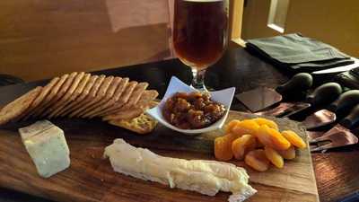 The Institution Craft Beer & Cocktail Bar