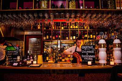 Vesuvio Jazz & Tapas Bar