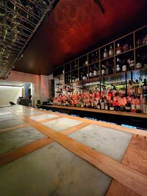 Vesuvio Jazz & Tapas Bar