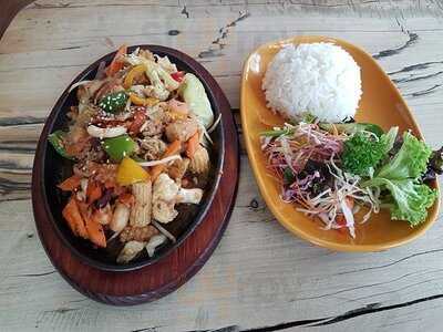 Diesel's Bar And Bistro