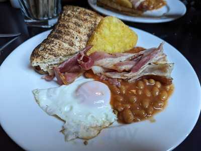 Fork & Cork Cafe & Bar