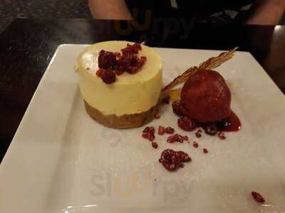 Mcgavin's Restaurant And Bar