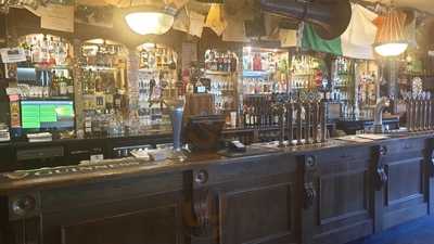 Bailies Bar And Restaurant